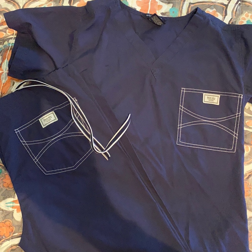 Blue sky scrub set